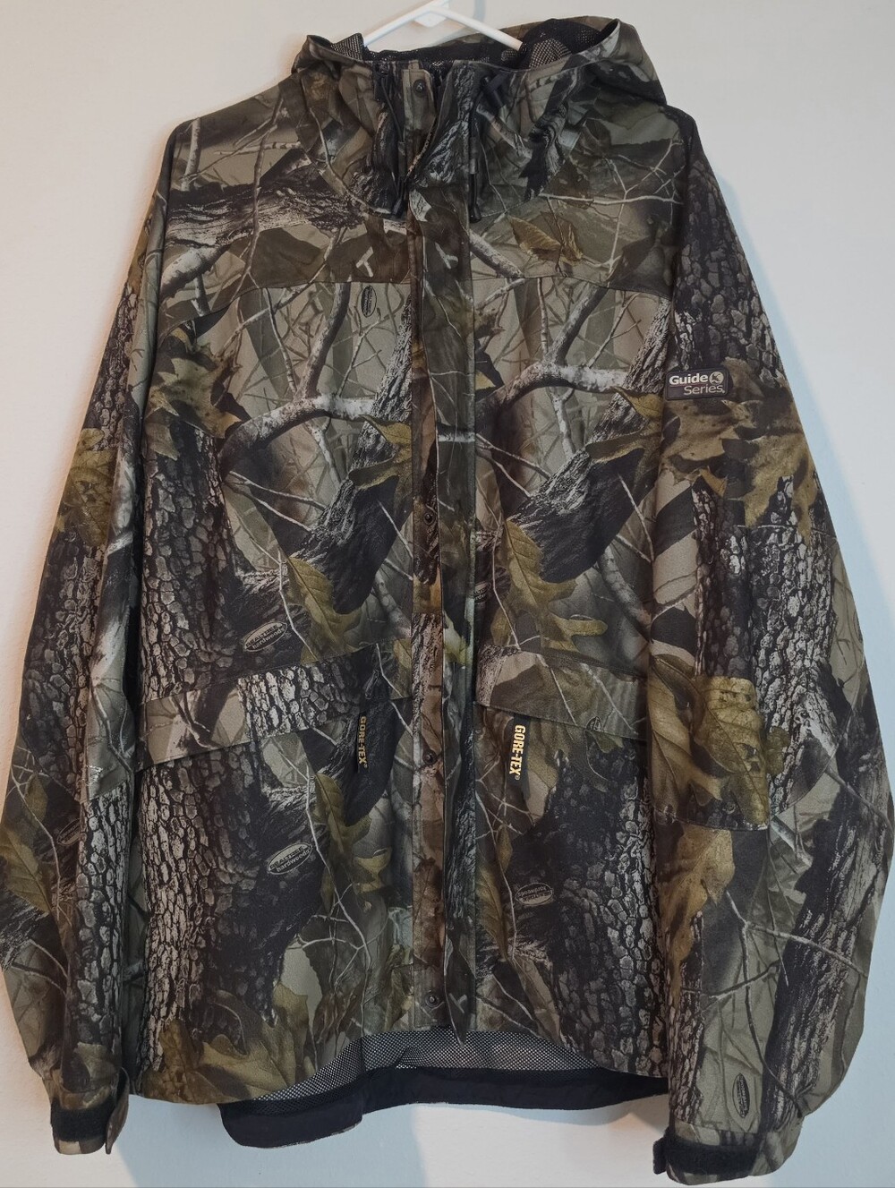 Vintage Y2K Camo Jacket XL by Guide Series